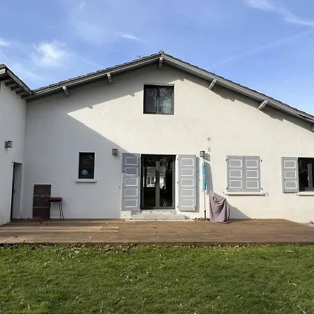 Hébergement de vacances Maison Cambo-les-bains, 4 Pièces, 4 Personnes - Fr-1-495-48 Cambo-les-Bains