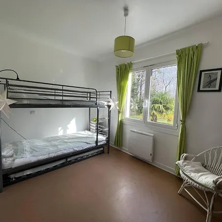 Maison Cambo-les-bains, 4 Pièces, 4 Personnes - Fr-1-495-48 * Cambo-les-Bains
